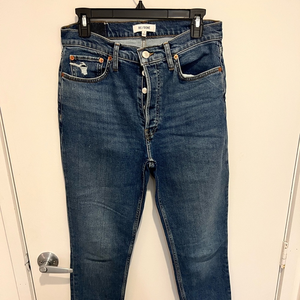 Comfortable Re/Done jeans. Size 29. Like new.